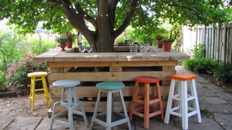 24 Unique Pallet Pool Bar Ideas For A Fun Summer Vibe pallet pool bar inspiration